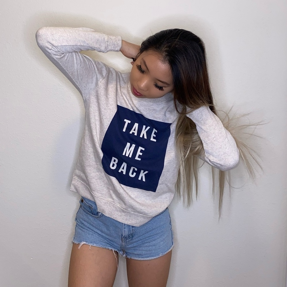 F21 Crewneck sweater